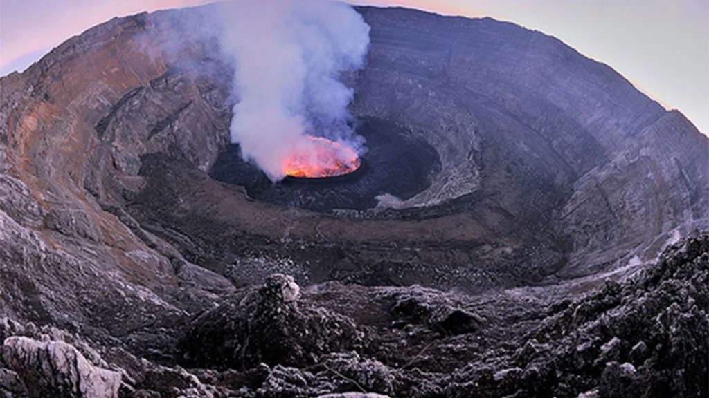 when-is-the-best-time-to-hike-mount-Nyiragongo-volcano-1200×675
